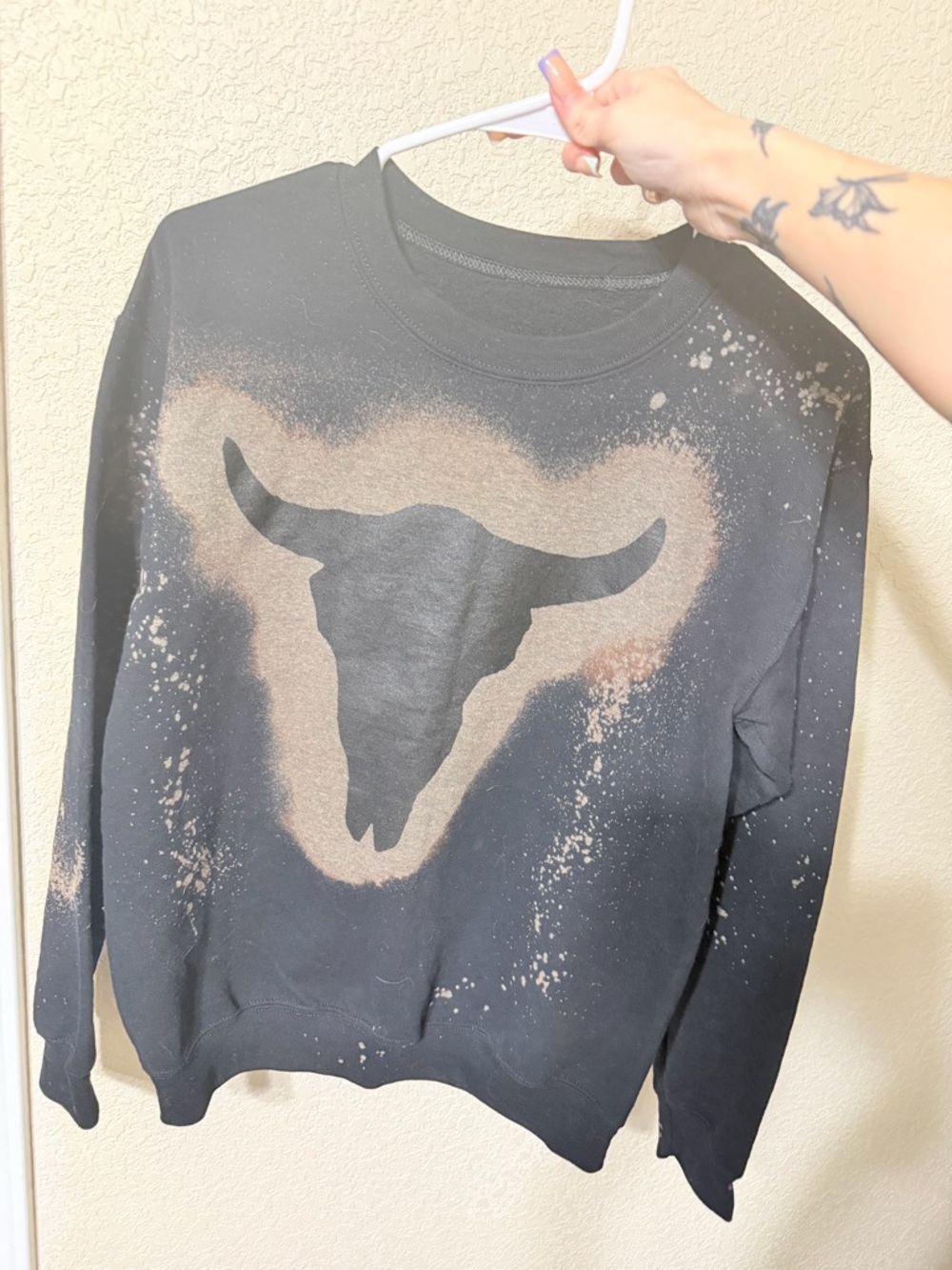 Black Distressed Bull Skull Crewneck Sweatshirt - Men